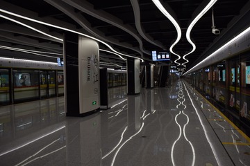 822593