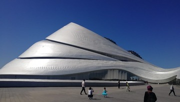 777121