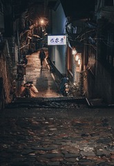 1000023305