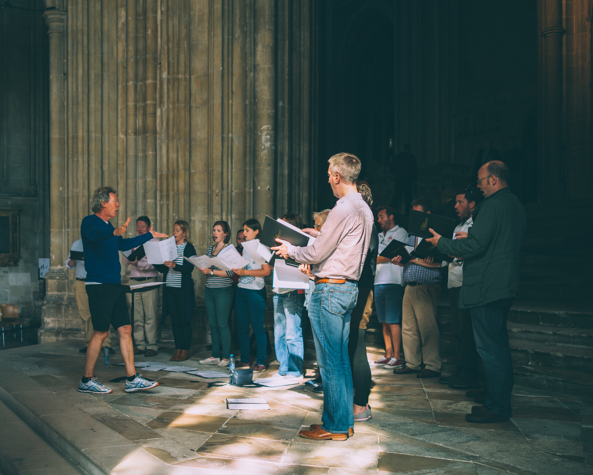 我们村教堂里的唱诗班