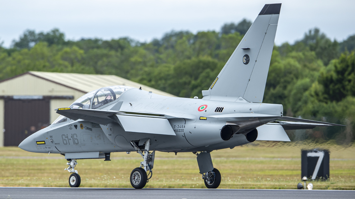 t-346a高级教练机/攻击机