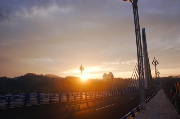 16059