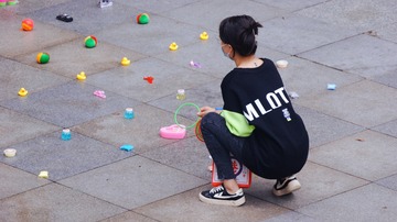 14052