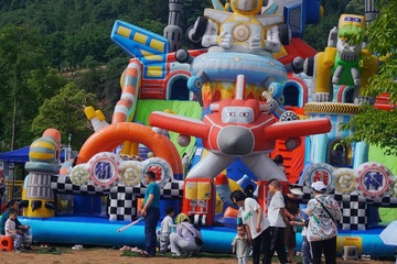 6845