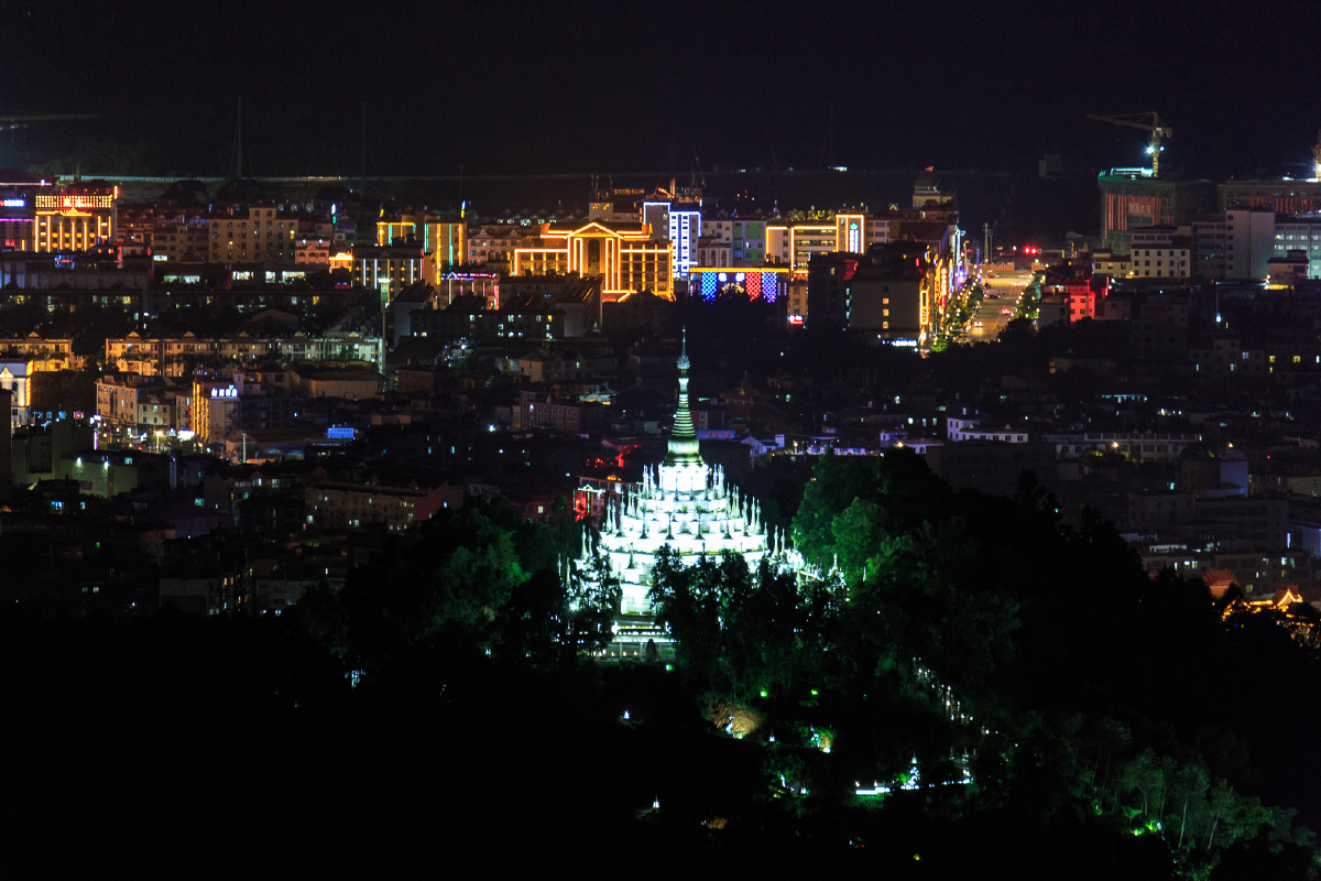 银塔(云南芒市)