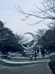 001