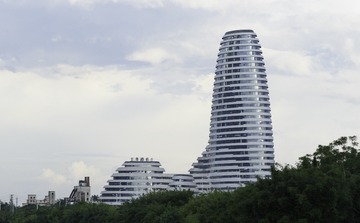 15805