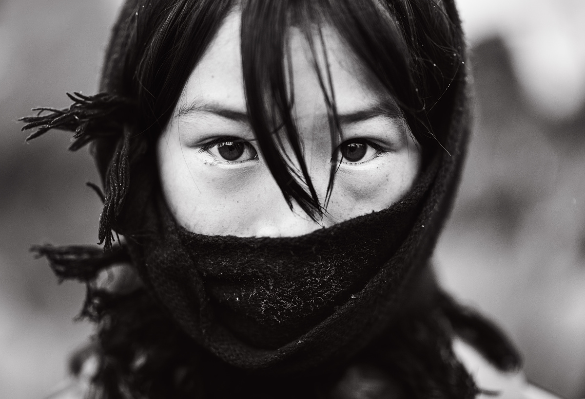 凉山 早晨 乡村 女孩 眼神