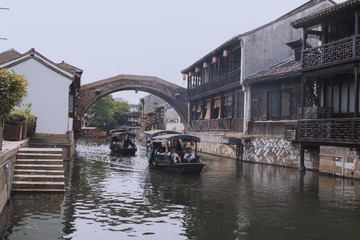 3E540824-58E4-44C5-A4F9-FAC019CE262A/L0/001