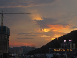 210464
