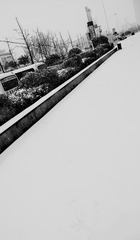 610704