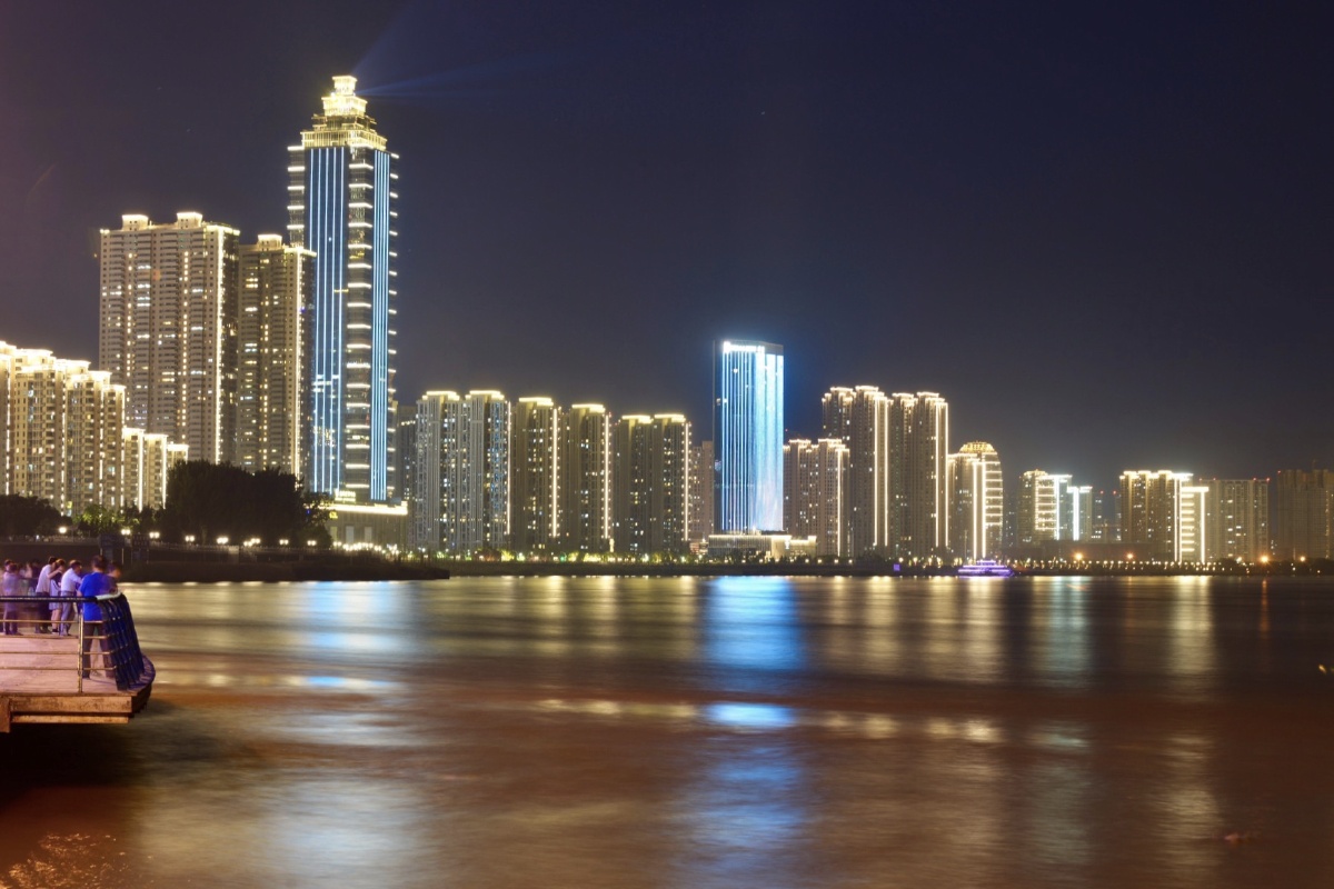芜湖滨江二期夜景