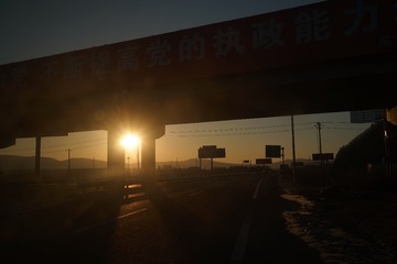 808805