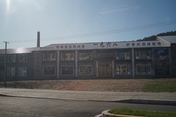 1715657