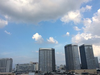 F05405C1-E729-4C79-B96F-30A1DD27A4DE/L0/001