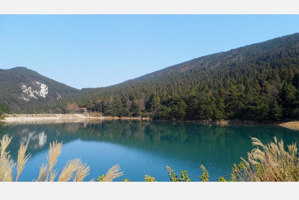 庐山水<br />
庐山人吃的水！