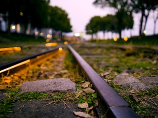 163263