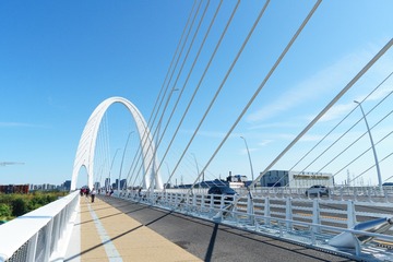 64C05811-1