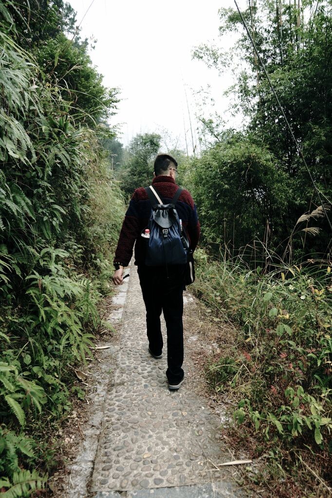 一直在行走