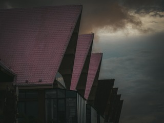 8E325987-2C61-475F-8821-DF62ABA7E0FF/L0/001