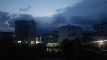 130333