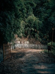 001