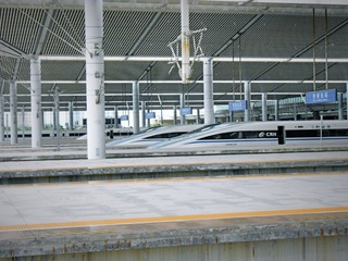 887022