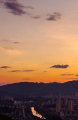E556B539-2103-424E-85ED-5F6319317896/L0/001