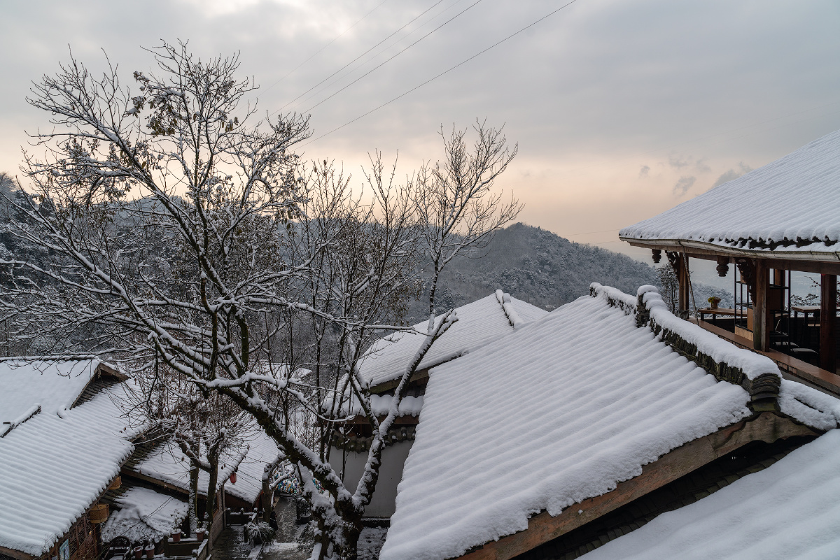 都江堰灵岩寺雪景