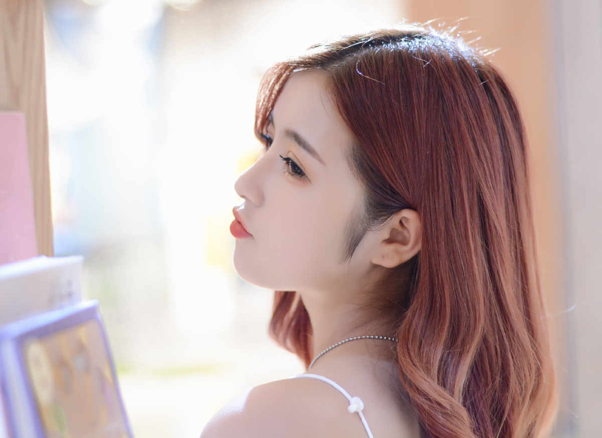 侧颜,美丽的线条回眸,水一样的温柔 - 吟啸潋之 - 图虫