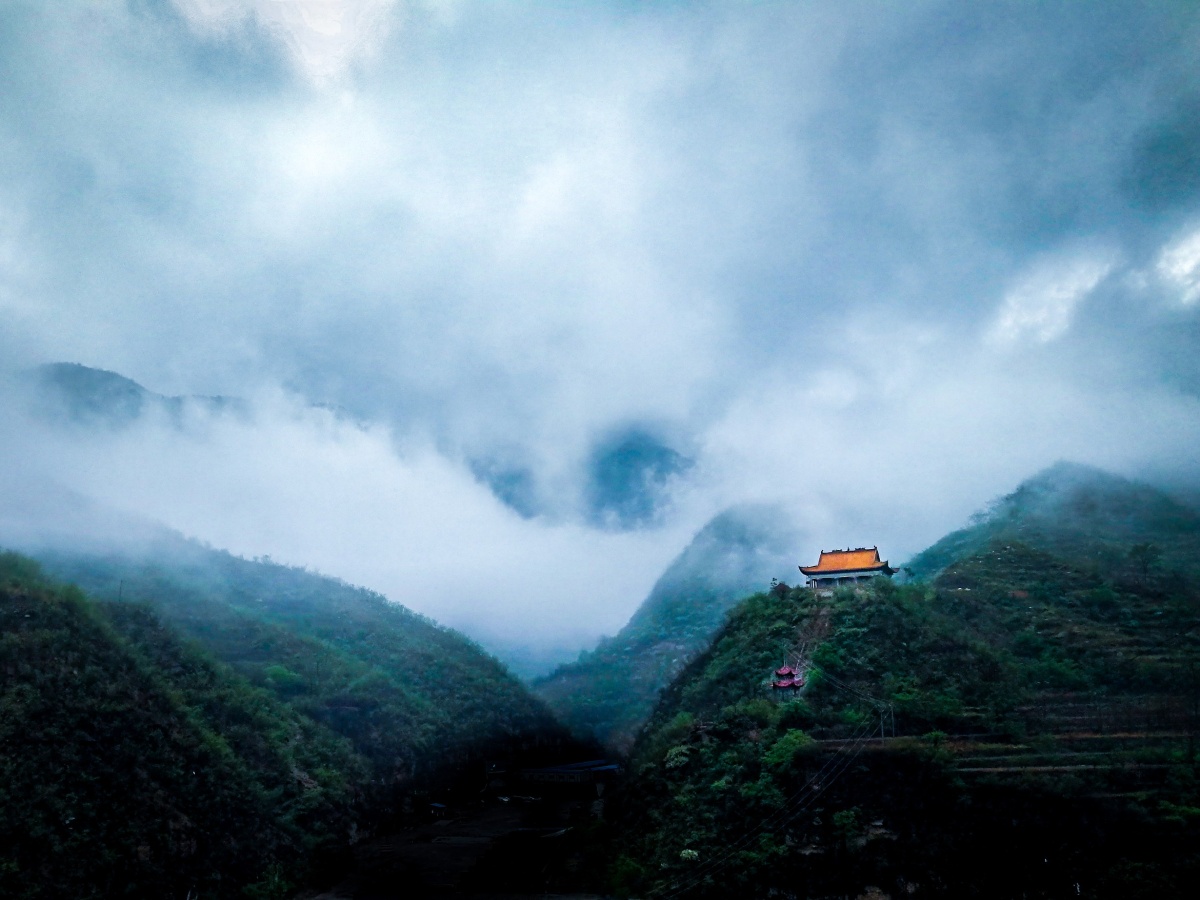《深山古刹》