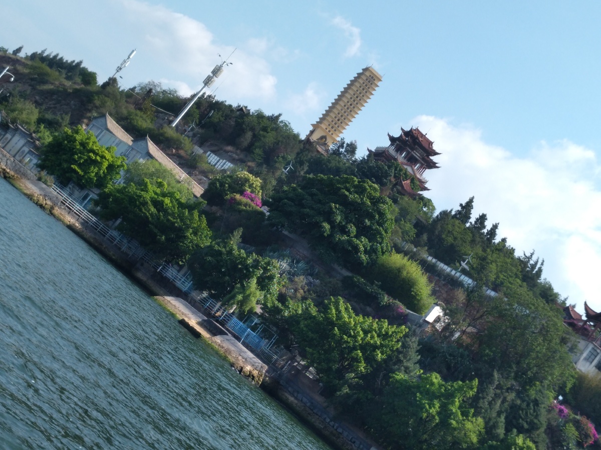 洱海的塔