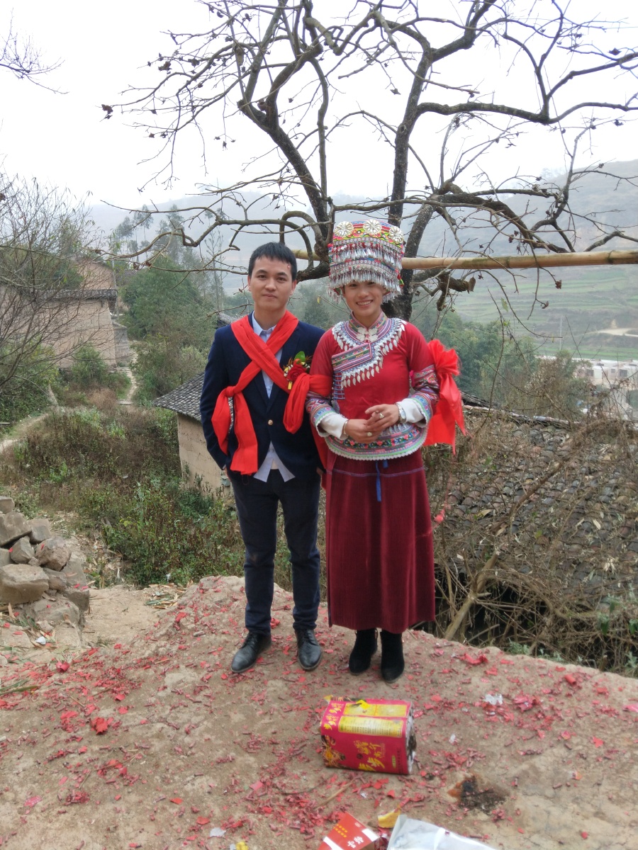 普者黑壮族婚礼服,新郎新娘伴娘伴郎