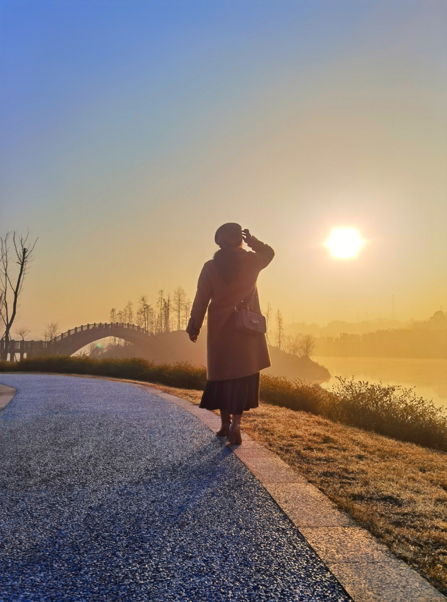 心若向阳,何惧风霜! - 背影174 - 图虫