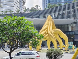 1000059878