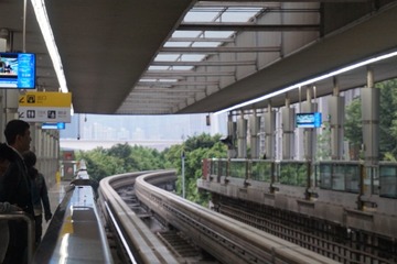 118163