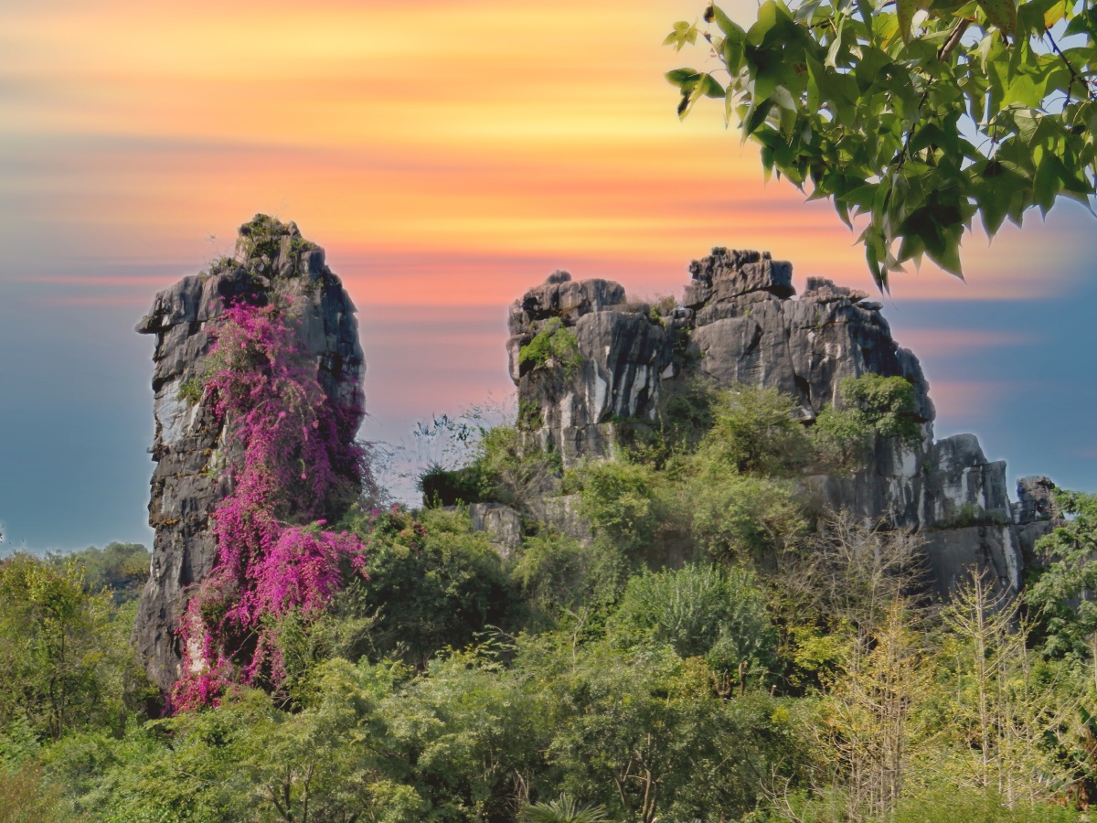 骆驼山拍摄广西桂林市七星公园