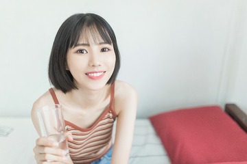 001