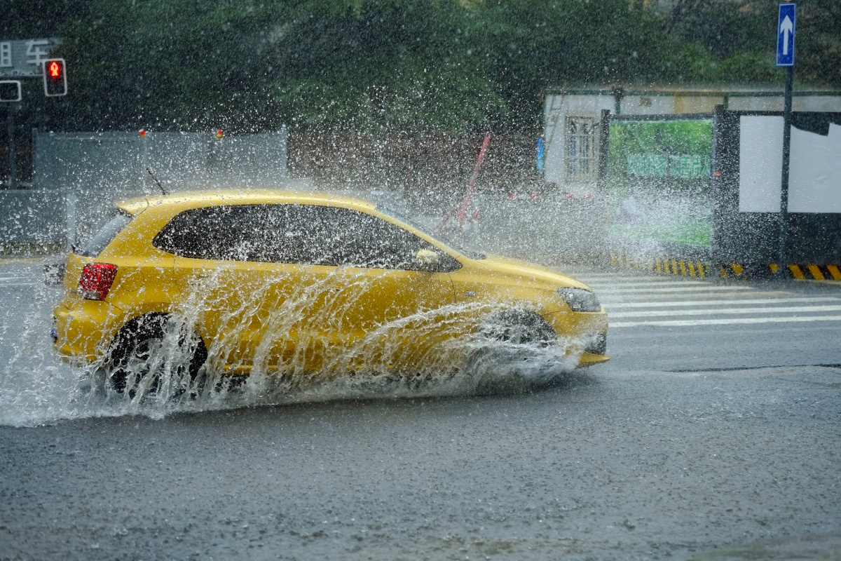 暴雨中. - sparkler656 - 图虫网 - 优质摄影师交流社区