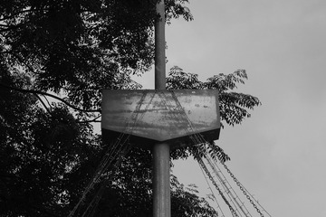 B08518F2-8E40-4FBA-B907-4CEB067FBEE0/L0/001