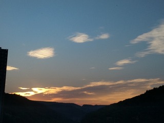 2587249