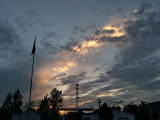 168061