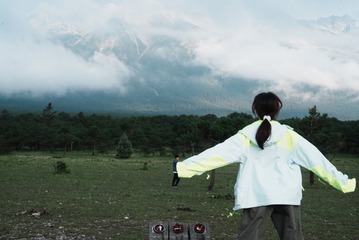 100D05D1-58AC-4E51-8A29-769051BD0BB1/L0/001