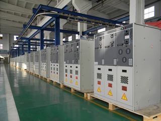 916713