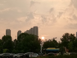 328065