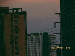 1704822