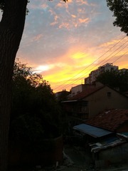 574211