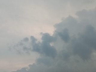 984438