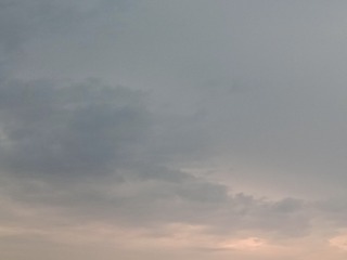 980372