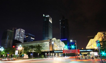 IMG_9675 cut r.jpg